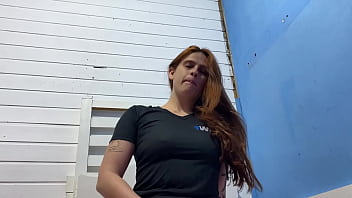 Usando Um Vibrador Com Controle