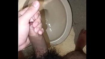 Me La Jalo En El Inodoro