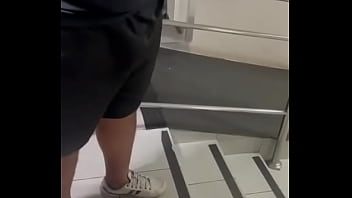 Meu Vizinho Está Sem Cueca?