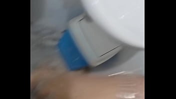 Mis Perlas En La Verga Escupiendo Veneno