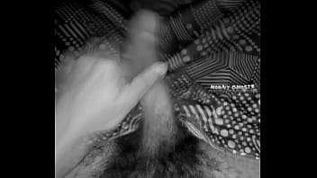 Aproveitei Que Tava Sozinho Em Casa Pra Bater Punheta