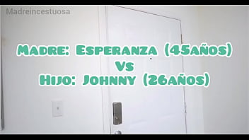 Una Madre Cachonda Espera El Momento Perfecto