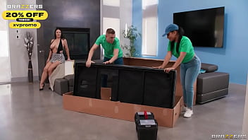 When Nobody Is Looking....angela White, Summer Col / Brazzers/enter Promo Code Xvpromo At Checkout