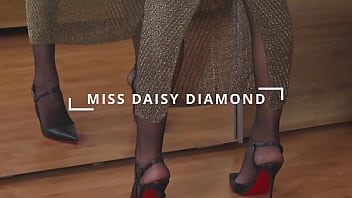 Horny Squirt Pussy Fingering In The Mirror True Ripped Off Pantyhose