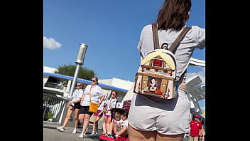 Jiggly Fat Ass White Girl Candid