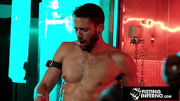 Cumslut Tagteamed By Beefy Stud _ Hunk Bbc - Quin Quire, Max Connor, Siren Santiago - Fistinginferno