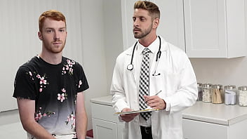 Doctor Administrates The Protein Dose Directly In The Twink' Ass - Doctorblows