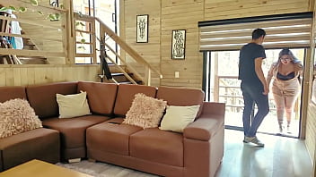 Mi Madrastra Antonella Me Llama La Atencion Y Le Pongo Mi Pene En La Boca ( Camara Lenta )