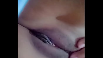 Linda Chica Se Toca Para Mí