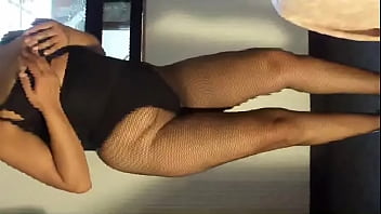 Bella Modelando Lenceria