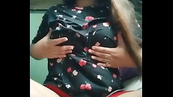 Asian Sexy Toye Gets Naked And Spread Her Legs Fingering In A Close Hot Shot