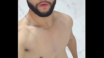 Filipe James Se Exibindo