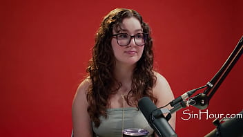 The Cute And Pretty Pornstar - Leana Lovings