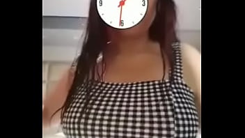 Puta De Piku Mostrando Las Tetas