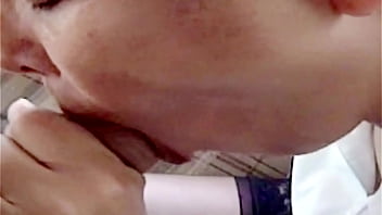 My First Blowjobs To Stepbrother' Big Cock, I Ask Him To Cum In My Mouth