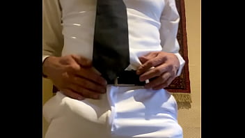 Fardado No Banheiro Batendo Uma Punheta