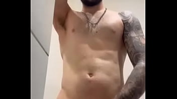 Safado Batendo Uma Antes Do Banho