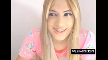 Blonde Trans Teen - blonde, amateur, homemade, masturbation, solo, tranny, shemale, trans-teen, tranny-teen - Video 244298