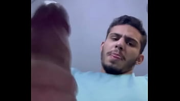 O Tesão Bateu Durante A Viagem ??da Rt Se Voc_ Entraria Na Cabine Do Banheiro Junto Comigo ???