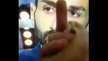 Tv Dick13 : Salut,je Suis Déjà Là,les Potes!! Mon Dernier Connard à _tre Souillé Est Un Journaliste Barbu, Attention : Je Vais écraser Ma Culotte Sale, Sur Sa Face..mes Pieds Sur