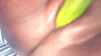 Desibhabhi Sex Sister-in-law Went Into The Room And Had Sex With Cucumber