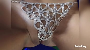 Sexy Wife O-f @sexymatgirl