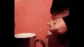 Te Preparo Un Café Con Leche Caliente ??