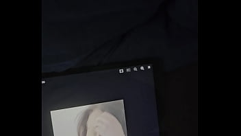 Un Nouveau Hommage Pour Une Avide De Facial