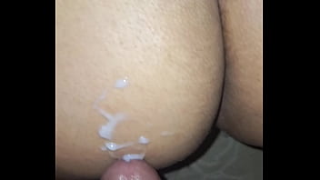 Transando Com A Mulher De Quatro E Gozando Na Bunda