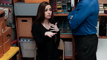 Teen Was Subjected To Strip Searched In The Security Office - Fuckthief