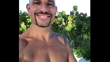 The Beach Body Happy Pornstar Maxxx Loadz