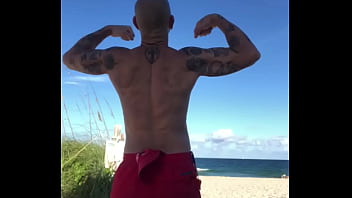 Flexing At The Beach - pornstar, tan, tattoo, beach, ripped, flexing, abs, beach-body - Video 249672