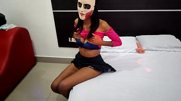 Video Impactante De Mi Sucia Hermanastra!! Ella Me Llevo Al Hotel Y Me Pidio Que La Grabe Tocando Un Voluminoso Dildo Blanco. Porno Real Casero