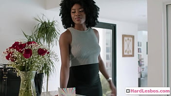 Ebony Hottie Gives Relaxing Massage To Her White Room Mate And More - Olive Glass, Nicole Kitt