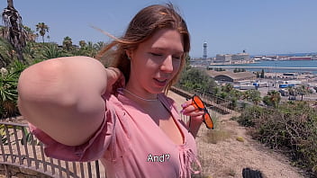 Tourist Girl Sucks Cock In Public Park In Exchange For Good Photos