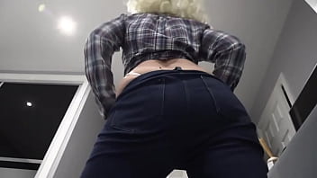 Pussygalorious Is Crushing With Black Boots