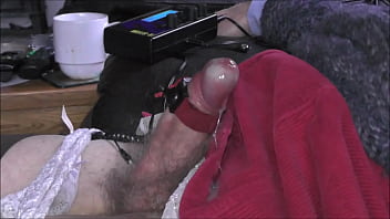 Cumming To A Hands Free Orgasm With Estim