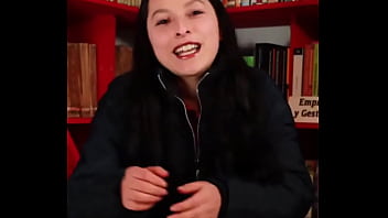 Lorena La Reyna Del Colchon Nos Muestra Su Culo