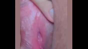 Putinha Com Tesão Siriricando A Bucetinha