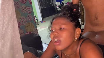 Me Follo A Mi Hermanastra Y La Pongo En Cuatro Y Me Corro Dentro