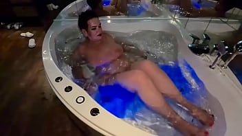 A Mermaid Milf Gave A Blowjob Underwater And Gave Her Big Ass To Fuck In Anal