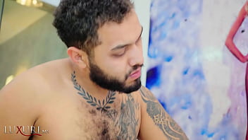 Trabajador Atrevido Se Mete Al Cuarto De Su Jefa Y Sucede Lo Impensable