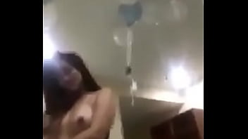 Surprise Gift For Girlfriend' Birthday At Hotel