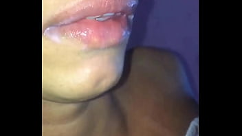 Lenev8 Com Calor E Fogo No Rabo Chupa Picol_ E Se Acaba Com A Rola De Verdade Que Enche Sua Buceta De Porra