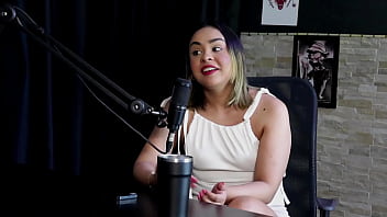 Como Surgiu Seu Nome Artístico, Iniciou Com Vídeos Caseiros, Não Sente Prazer Em Homem Bissexual - Nands Ninfetinha (sheer/red)