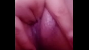 Le Encanta Enseñarme Como Se Dedea