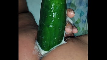 Sexo Anal Con Pepino Por El Culo