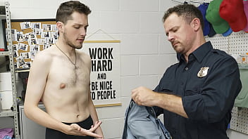 The Repeat Offender Showing The Guard What He Did With That Other Guard - Menperps