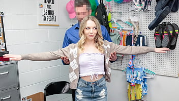 Teen Fails To Use Her Political Power On The Loss Prevention Officer - Fuckthief