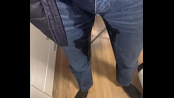 Peeing In My Jeans - i-pee-in-my-jeans, i-pee-in-my-sleeping-room, my-jeans-is-wetting - Video 228152